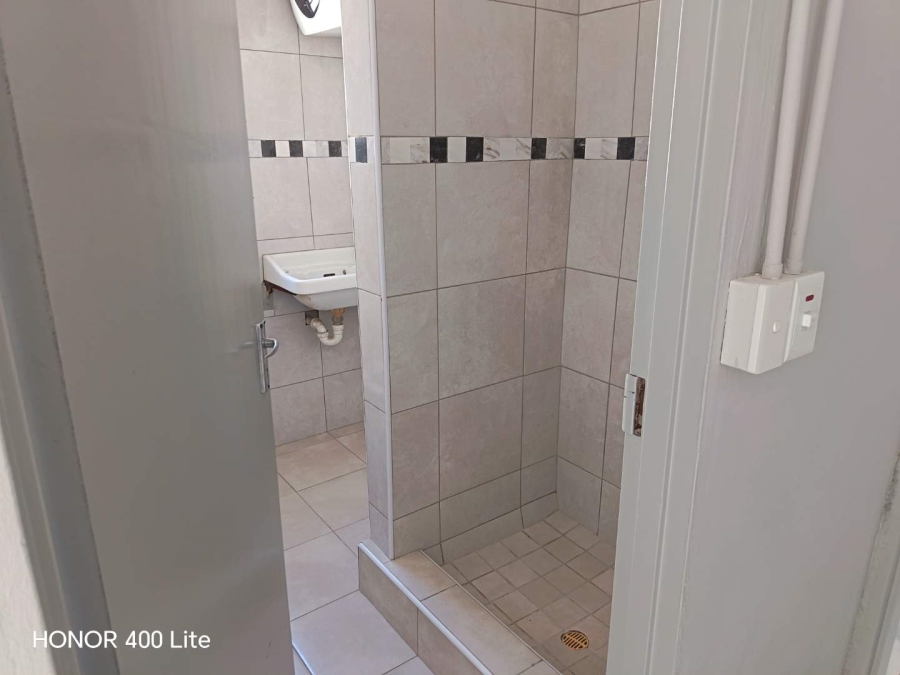 1 Bedroom Property for Sale in Bernadino Heights Western Cape